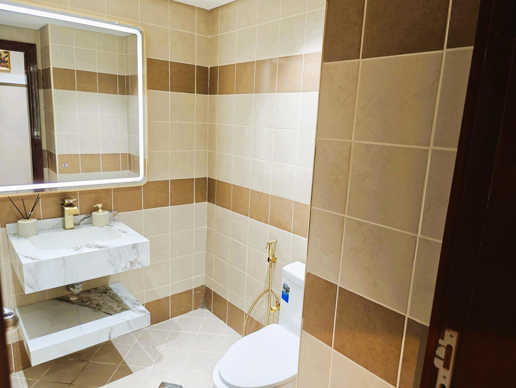 369 Stays- 1 Bedroom Apartment In Sports City Дубай Экстерьер фото